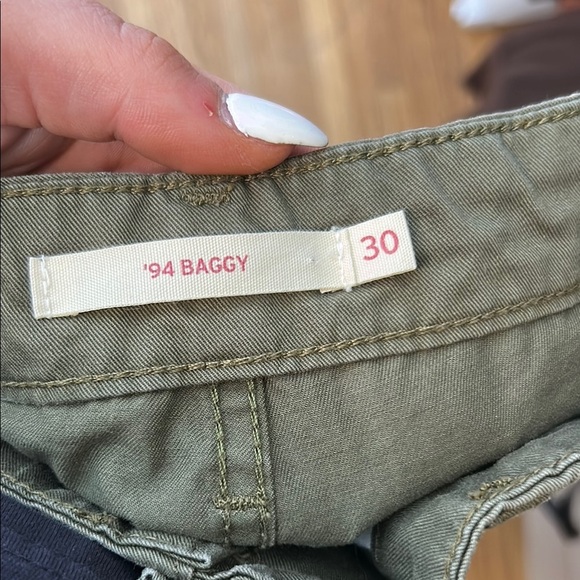 Levi’s 94’ Baggy Cargo Pants - Picture 2 of 6